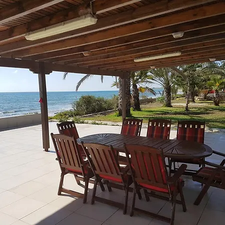 بيت للعطل Elena Sea Side Meneou