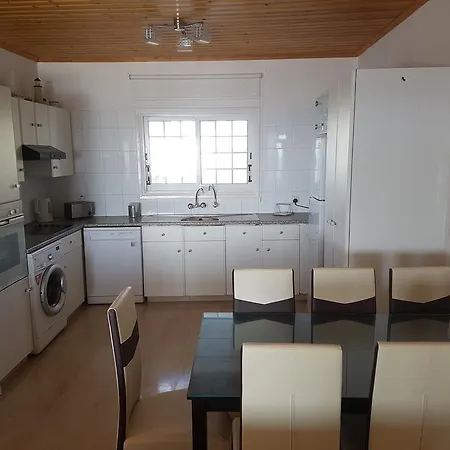 بيت للعطل Elena Sea Side Meneou